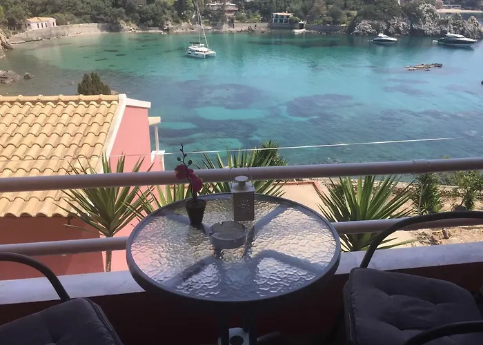 Miltos * Paleokasztríca