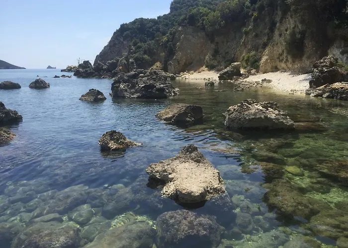 Miltos * Paleokasztríca